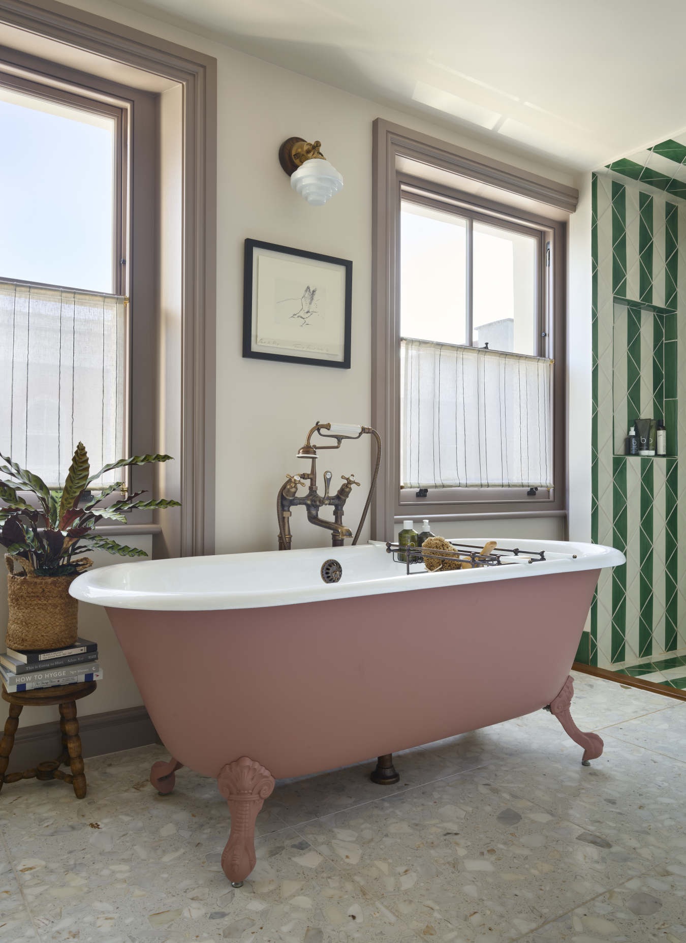The Swale Cast Iron Roll Top Bath Tub With Feet - Drummonds Bathrooms