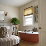The Tamar Cast Iron Skirted Bath Tub