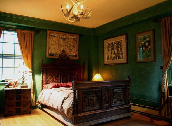 Green bedroom for Gothic Farmhouse look