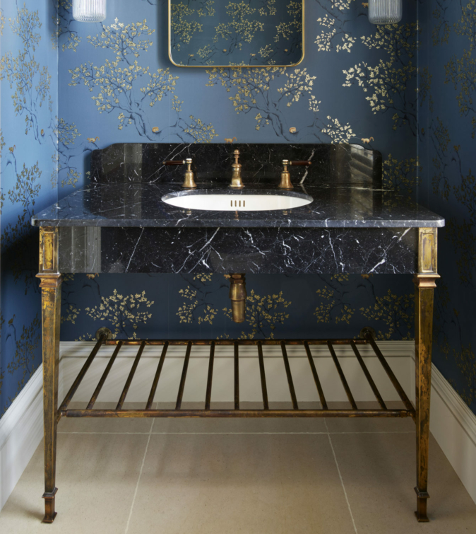 The Single Thames with black marquina marble