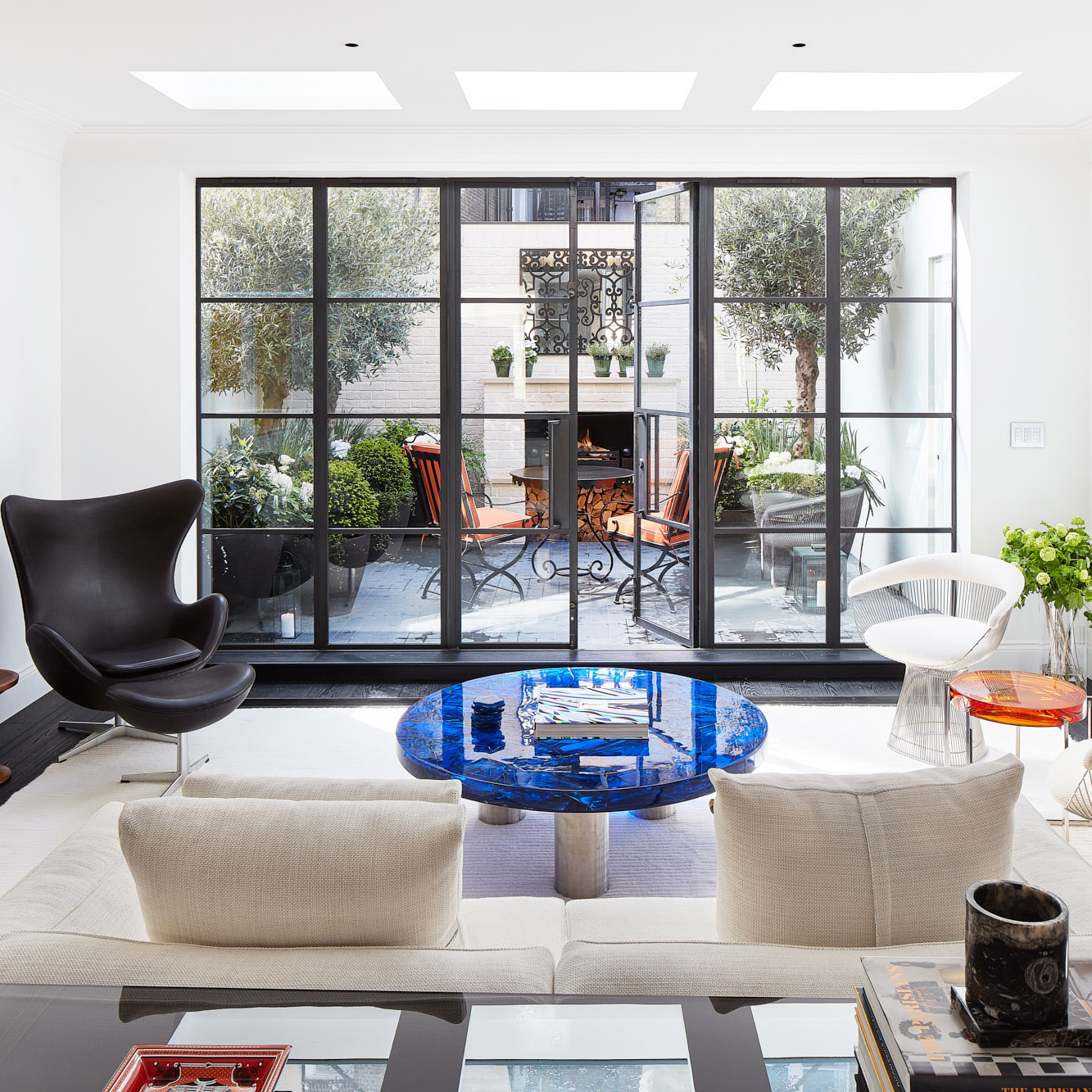 A Contemporary London Townhouse With A Timeless Feel Drummonds   Gallery Image York 