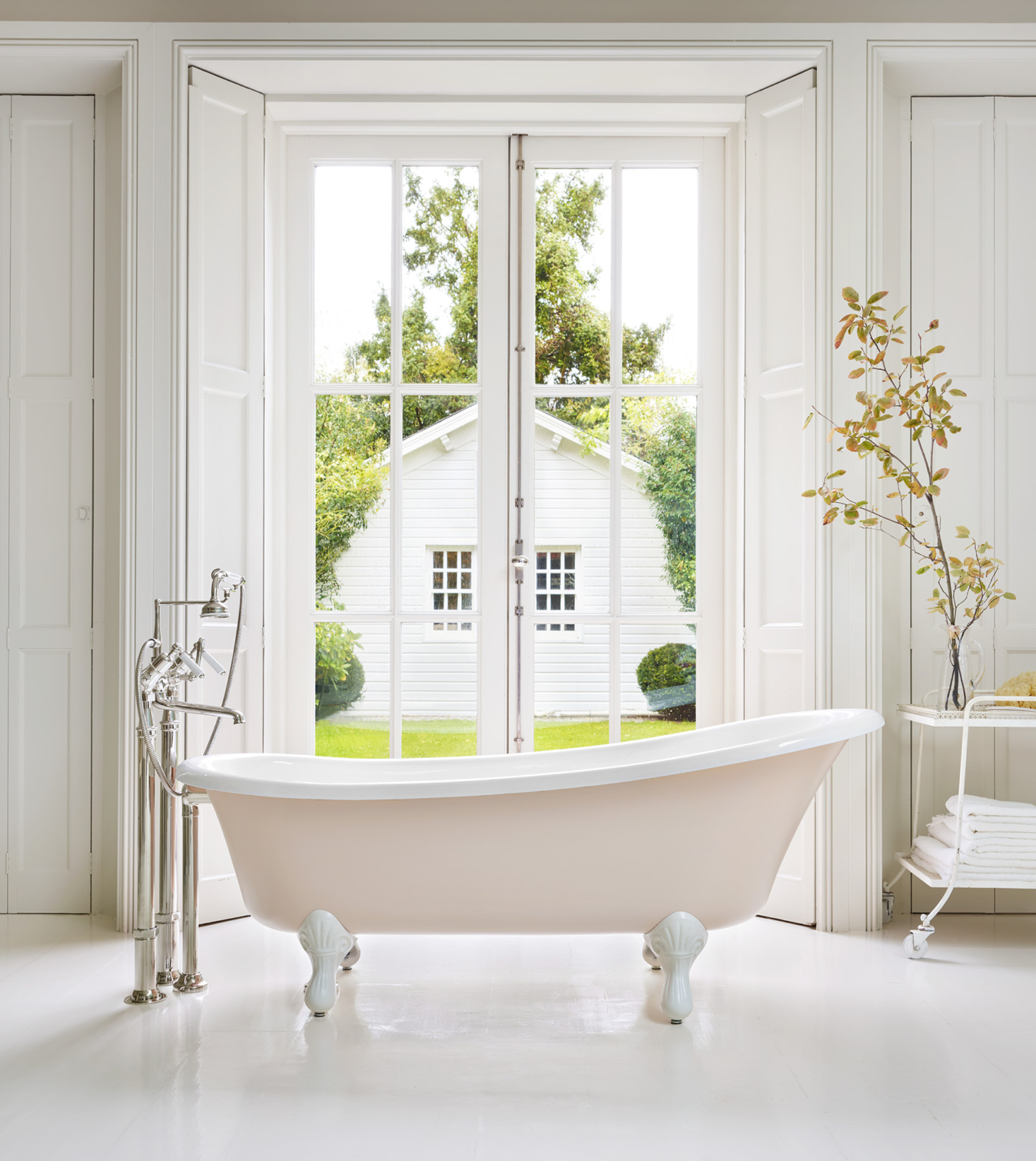 The Whitewater Bath Tub Drummonds Bathrooms