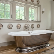 The Tay Cast Iron Skirted Bath Tub