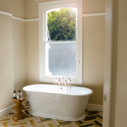 The Humber Cast Iron Skirted Bath Tub