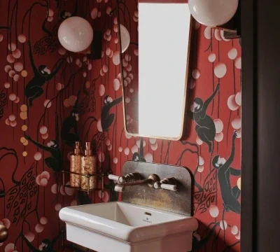 Artichoke-A-Gentlemans-Apartment-guest-cloakroom-with-De-Gournay-wallpaper