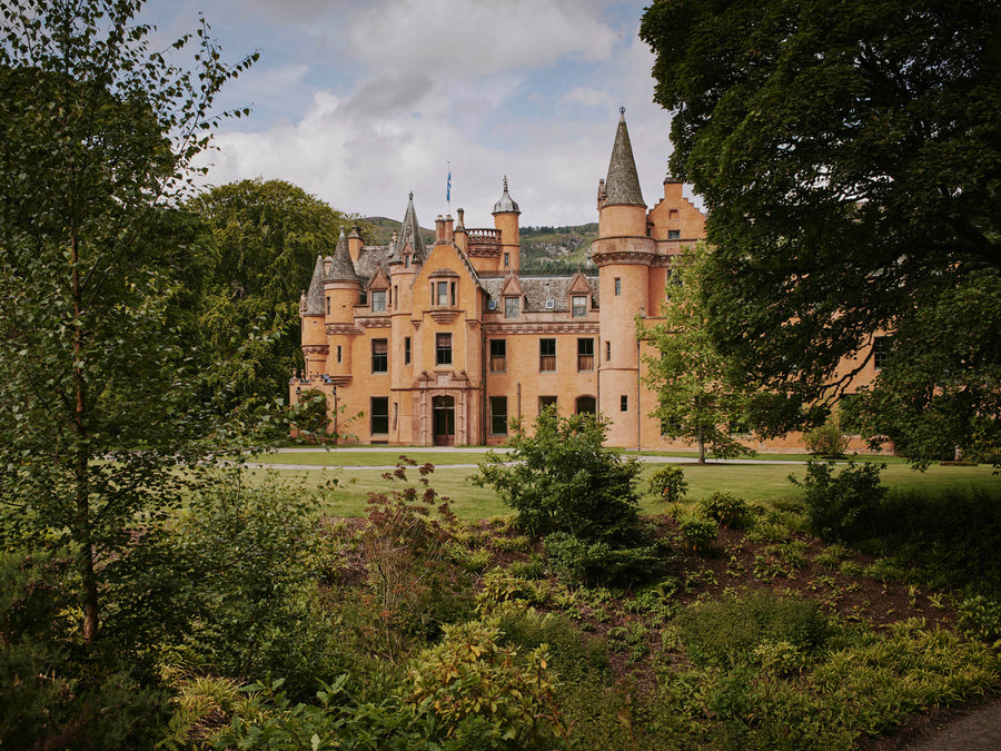 Aldourie Castle