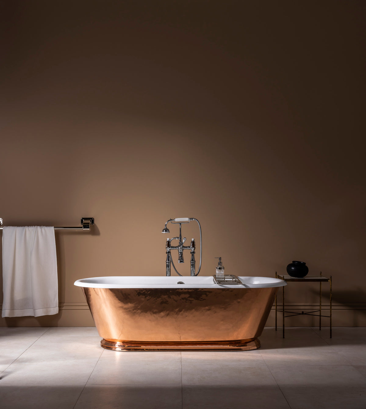 The Hammered Copper Tamar Bathtub