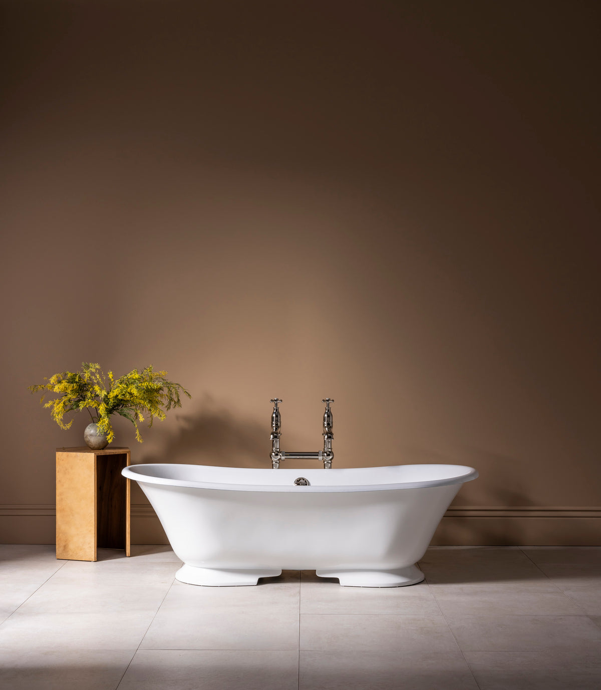 The Serpentine Cast Iron Skirted Bath Tub