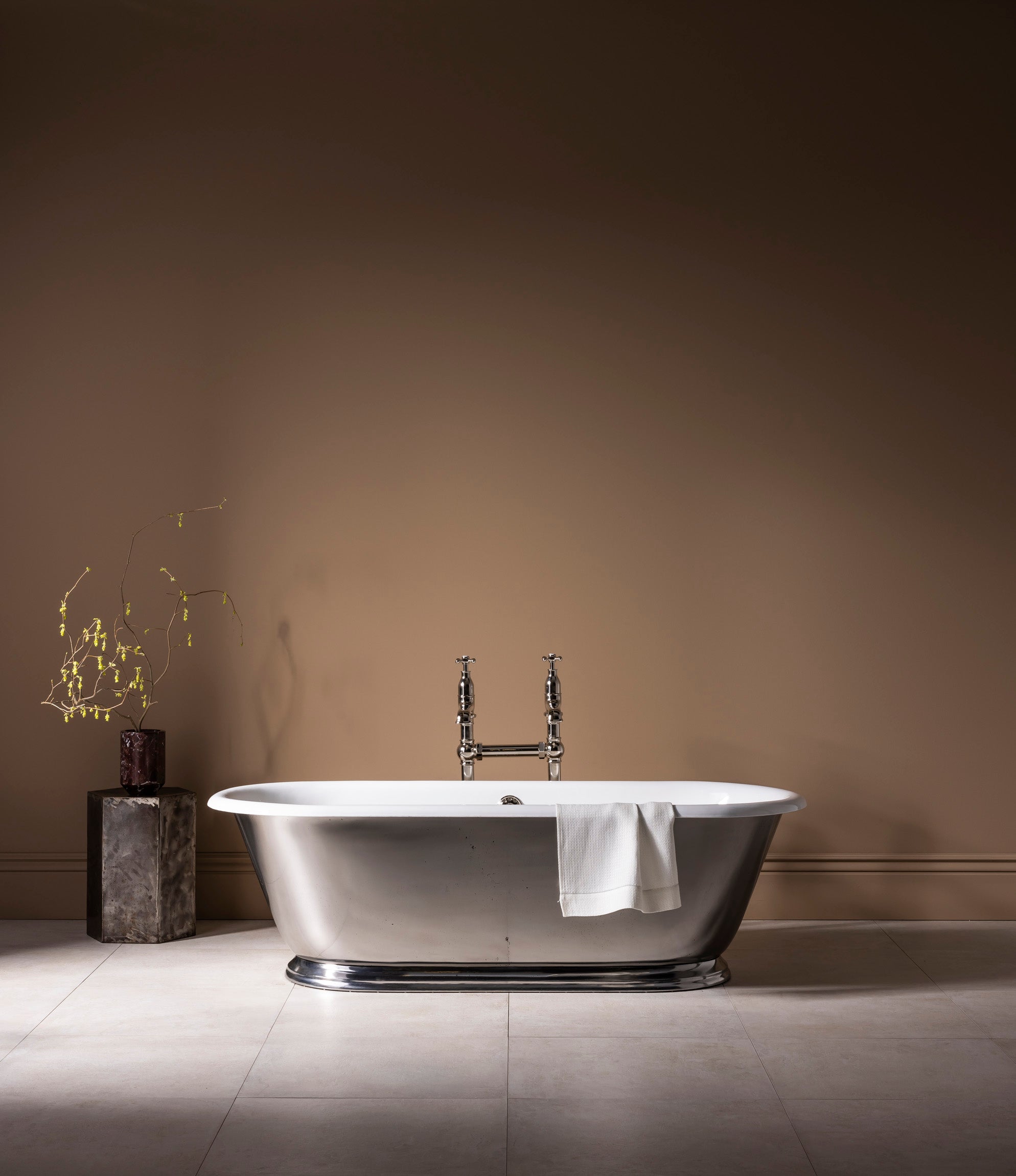 The Tamar Cast Iron Skirted Bath Tub