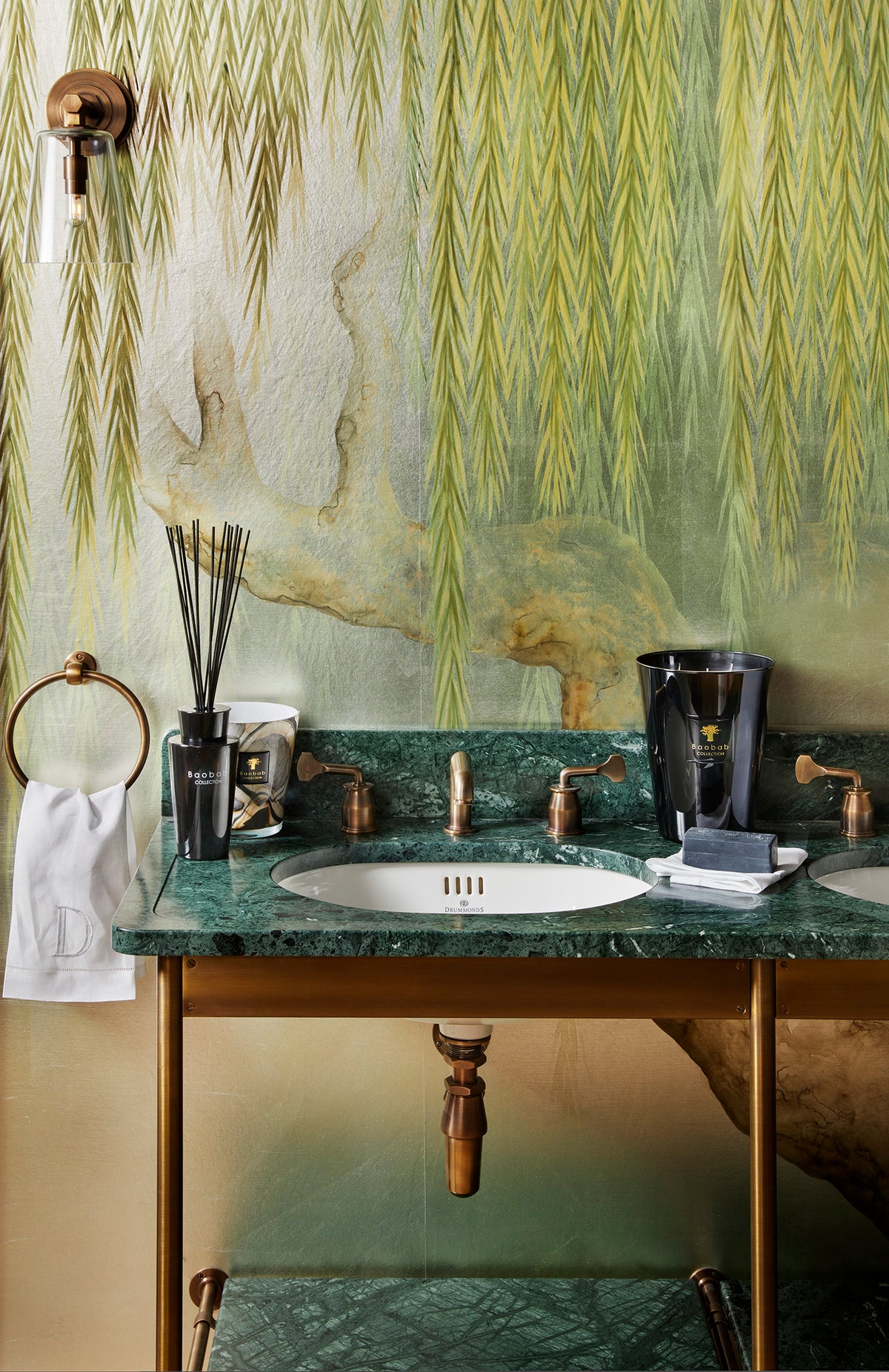 The Double Taw Vanity Basin Suite - Ex-display